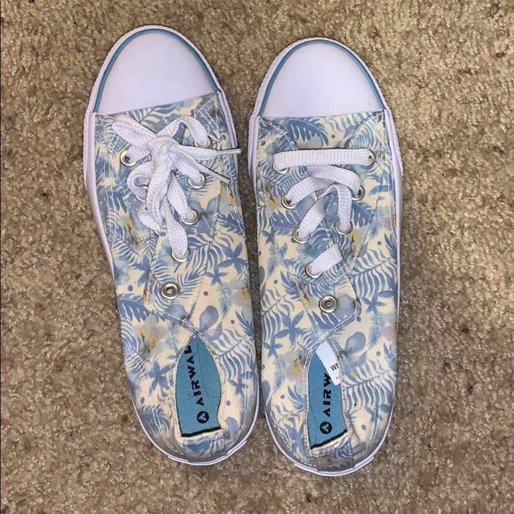 Floral shoes